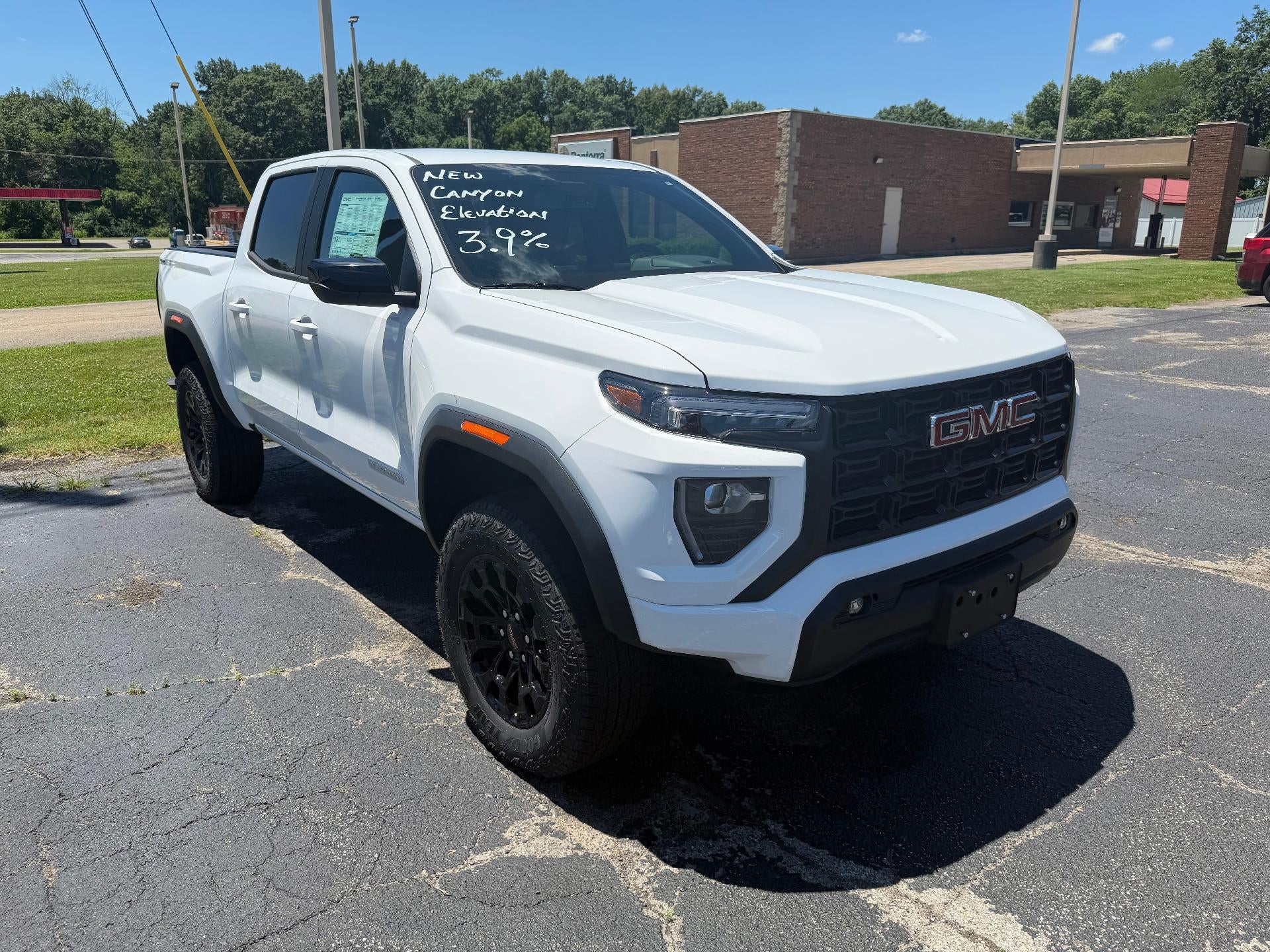 2026 GMC Canyon — detail view